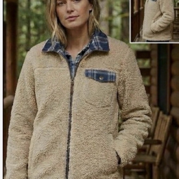 Pendleton Cream Sherpa Jacket with Blue Plaid Trim - Picture 6 of 6